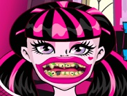 Draculaura Bad Teeth